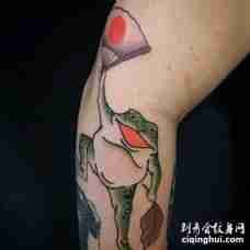 日式大臂青蛙纹身图案