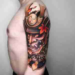 大臂传统鬼武士枫叶纹身图案