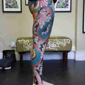 传统花腿牡丹蛇纹身图案