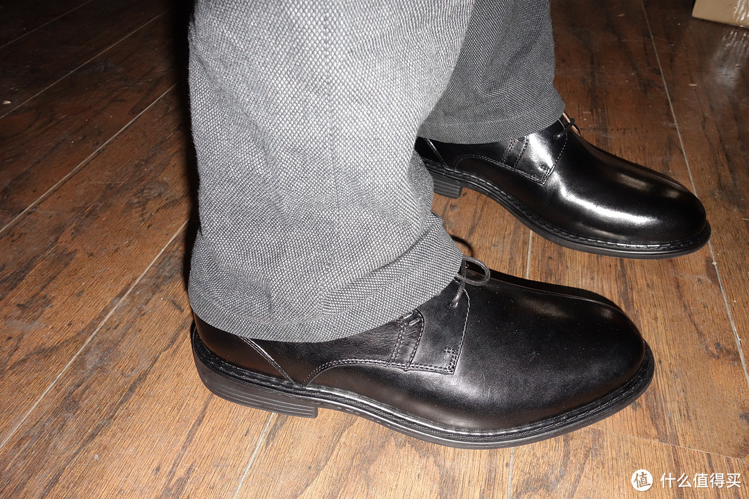 穿上大头皮鞋：Clarks 其乐 UN Walk Oxford 男款皮鞋