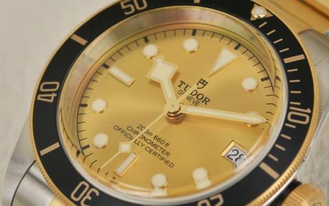 纪念帝舵潜水表诞生六十周年,帝舵碧湾黄金钢型腕表实拍
