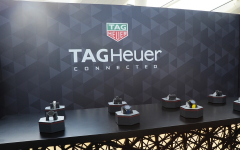 智能联接永恒 TAG Heuer 泰格豪雅携手全球品牌大使Angelababy共同发布TAG Heuer Connected  Modular 41智能腕表