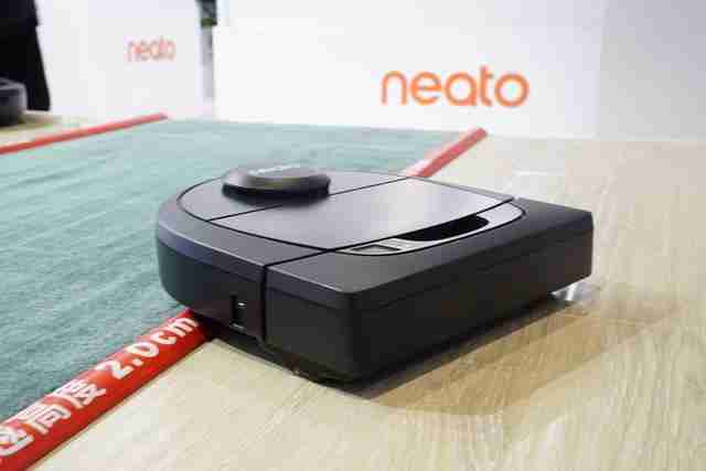 美国Neato携最新款扫地机器人D3s亮相进博会-扫地机器人网